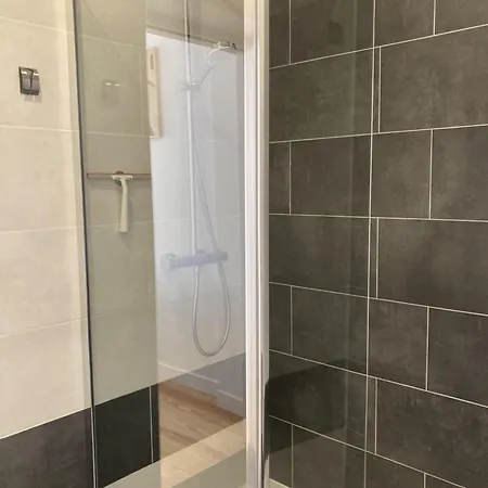 Apartment Beau T3 Lumineux : La Couronne *
